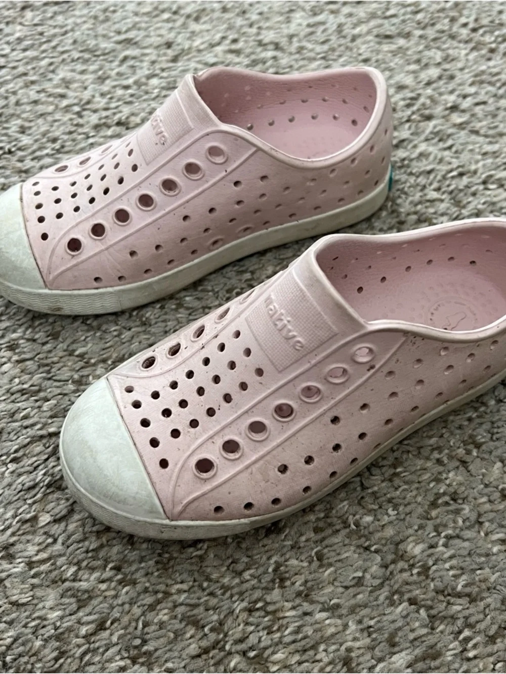 Native lightweight slip
